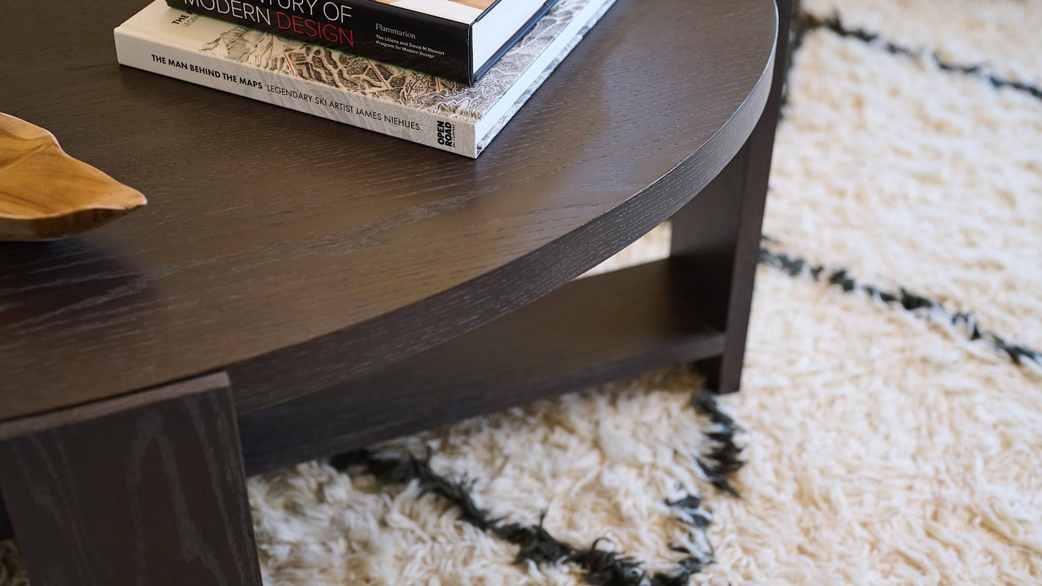 Rabbet Home 1005-20 Cocktail Table Dark Oak Veneered Tops Dark Solid Oak Legs Closeup 6